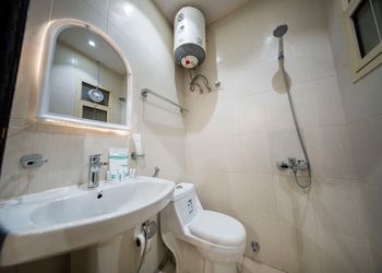 استديو هادئ بسرير ماستر 