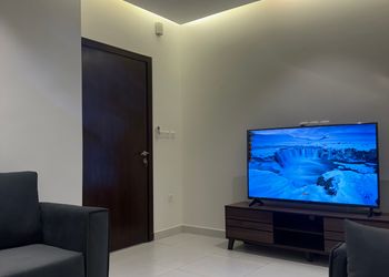 شقة بصالة وغرف نوم