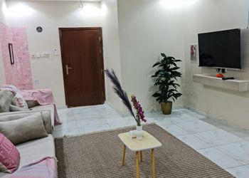 شقة بغرفتين نوم وصالة 