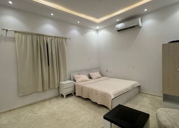 استديو بسرير ماستر ودخول ذاتي
