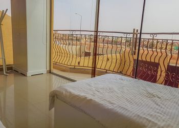 شاليه بمسبح وغرفتين نوم 