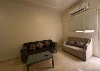 استديو بسرير ماستر وجلسة جانبية 
