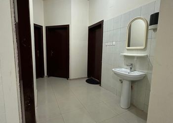 شقة بغرفتين نوم وصالة 