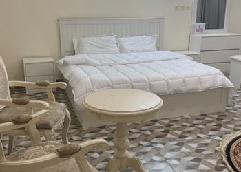استديو هادئ بسرير ماستر 