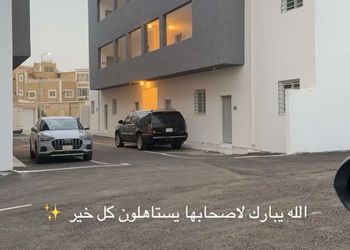 استديو هادئ بدخول ذاتي 