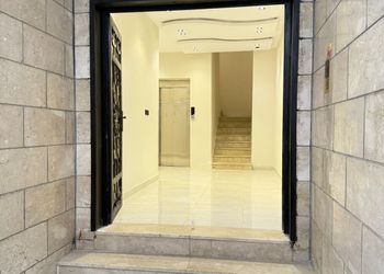 استديو هادئ بسرير ماستر