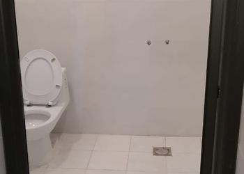 شاليه بمسبح خارجي ومجالس واسعة 