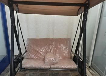 استديو بسرير ماستر وجلسة جانبية