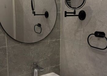 استديو بسرير ماستر وجلسة جانبية