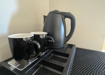 استديو هادئ بسرير ماستر
