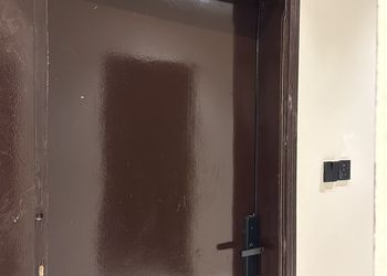 استديو بسرير ماستر وجلسة جانبية