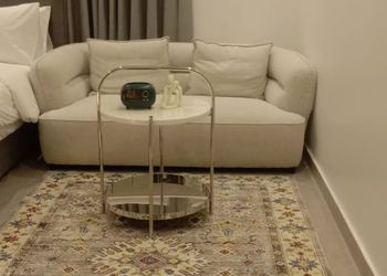 استديو بسرير ماستر وجلسة جانبية 