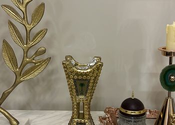 شاليه بمجلس ومسبح داخلي 