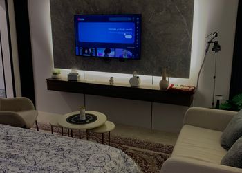 استديو بأثاث مريح وبسيط 