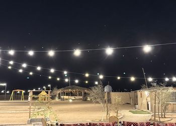 مخيم بجلسة خارجية واجواء ممتعة