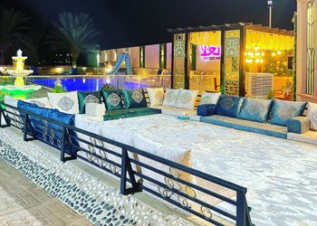 استراحة بمسبح