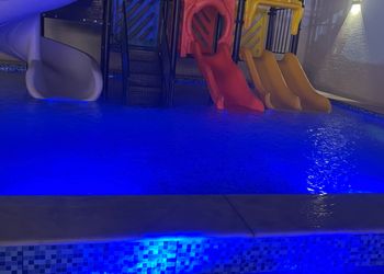 استراحة بمسطح اخضر ومجالس