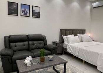 استديو هادئ بسرير ماستر 