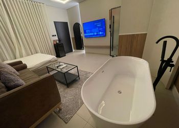 استديو هادئ بسرير ماستر 