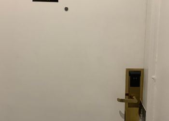 شقة بغرفة نوم وصالة جلوس 