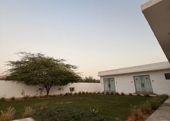 شاليه بصاله انيقة وجلسة خارجية