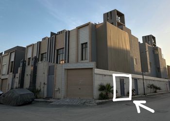 شقة  بصالة جلوس وغرفتين نوم