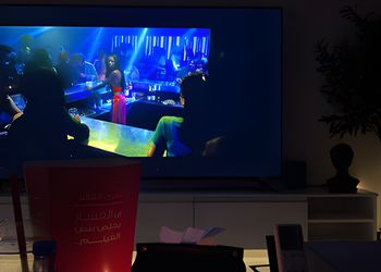 استديو بسرير ماستر وجلسة جانبية 