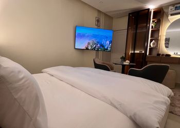 استديو بأثاث مريح وبسيط 7C