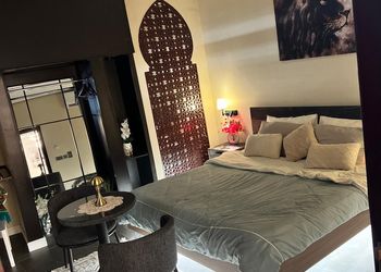 شاليه بألعاب مائية وجلسة خارجية