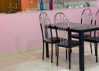 شاليه بمجلس ومسبح خارجي 