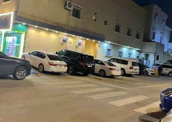 استديو بسرير ماستر وجلسة جانبية