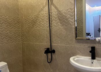 استديو بتصميم مودرن ودخول ذاتي