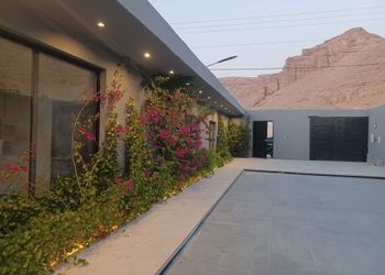 شاليه بصاله انيقة ومسبح
