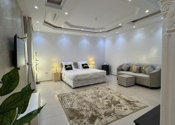 استديو بسرير ماستر ودخول ذاتي