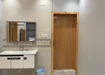 شقة بغرفتين نوم وصالة 
