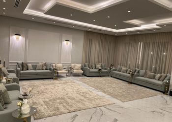 استراحة بمسطح اخضر ومجالس