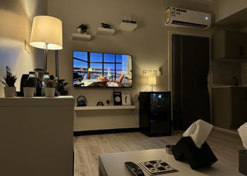 استديو بتصميم انيق ودخول ذاتي