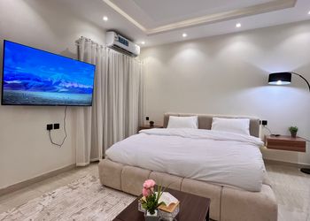 استديو بأثاث مريح وبسيط 4A