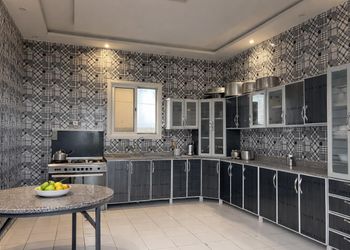 مزرعة بمناظر خلابة وجلسة خارجية 