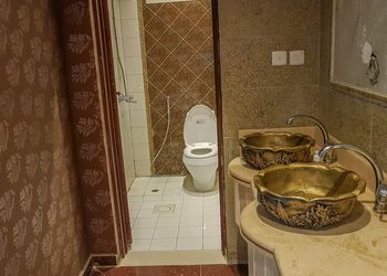 مزرعة بجلسة خارجية+ بروجكتر
