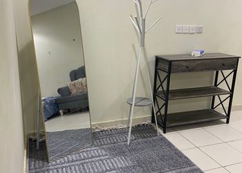 شقة بغرفة ماستر وصالة 