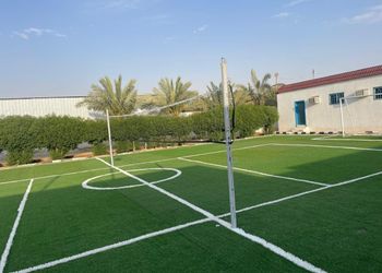 استراحة بجلسات واسعة