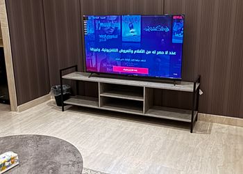 شقة بغرفة معيشة وغرفة نوم 