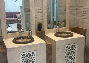 شاليه بألعاب مائية وجلسة خارجية 