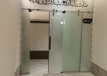 شقة بغرفتين نوم وصالة