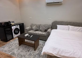 استديو هادئ بسرير ماستر 