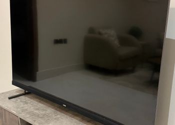 شقة بصالة مريحة وغرفة نوم 