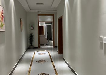 شقة بصالة مريحة وغرفتين نوم