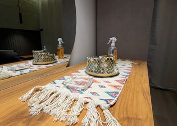 استديو هادئ بدخول ذاتي 