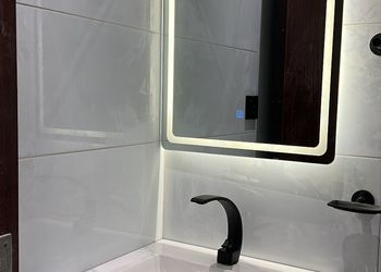 استديو بسرير ماستر وجلسة جانبية